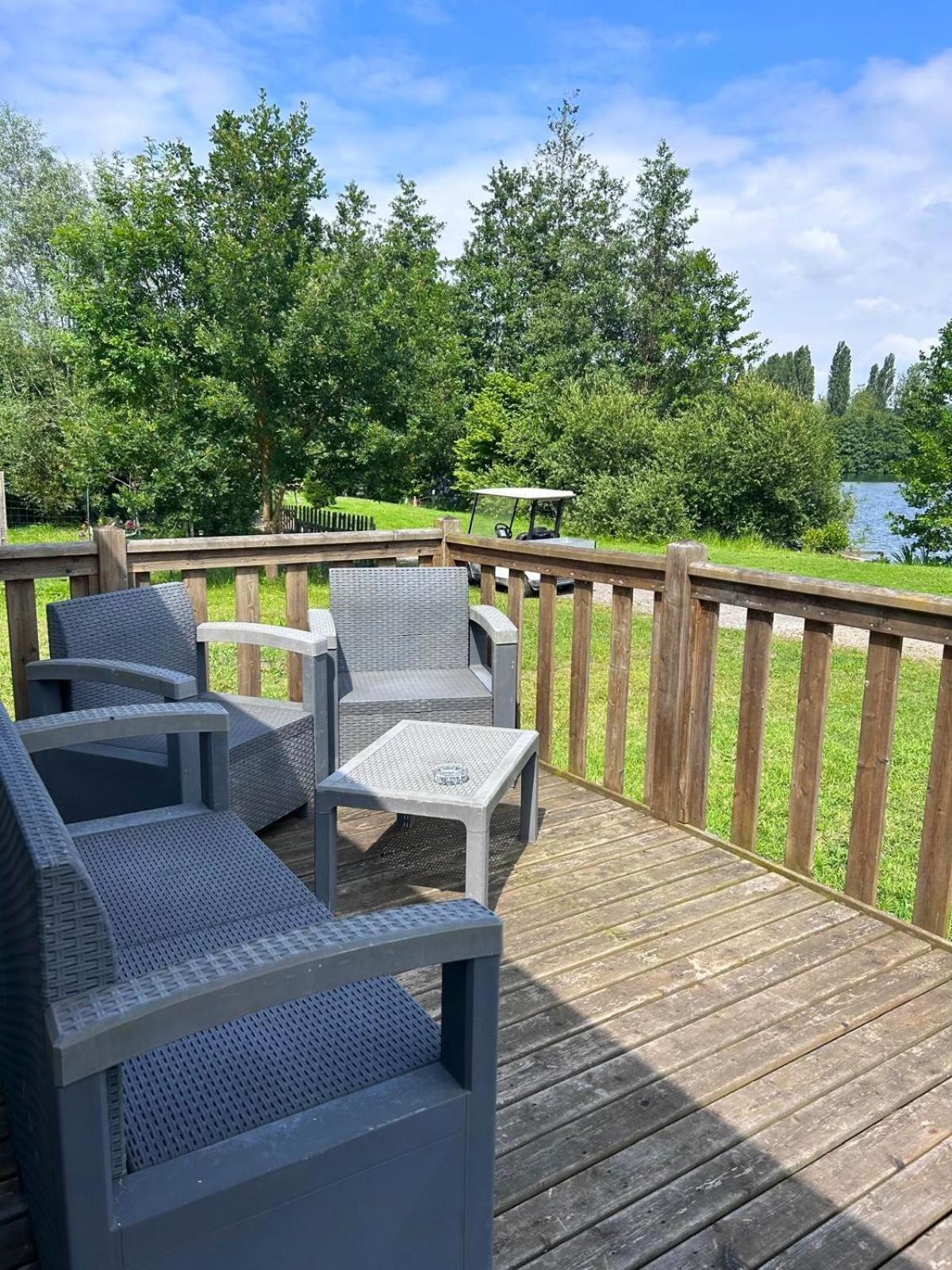 Camping Du Chateau Vert Hondainville Luaran gambar